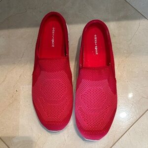 Easy Spirit Men's Vibrant Red Slip-On Loafers